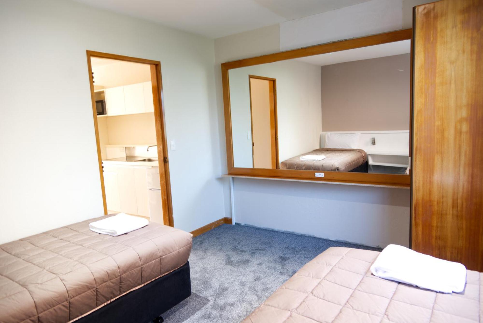 Aotea Lodge Porirua Exterior photo