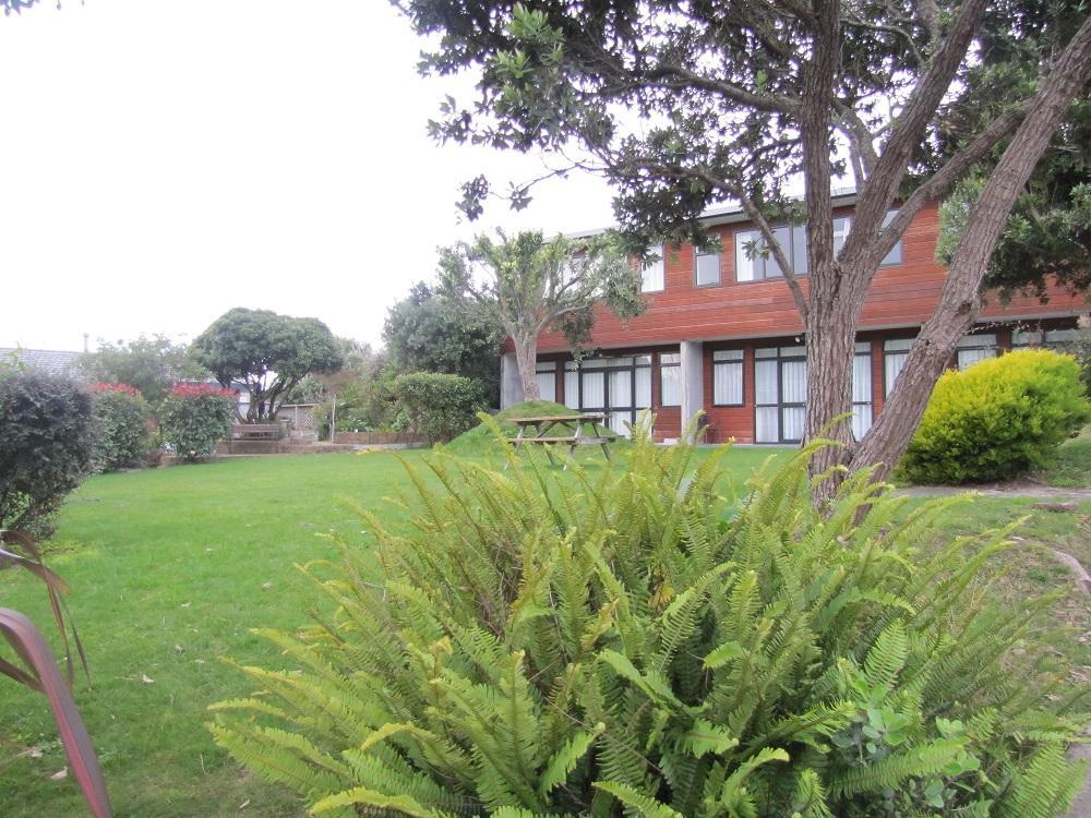 Aotea Lodge Porirua Exterior photo